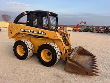 Main image John Deere 270
